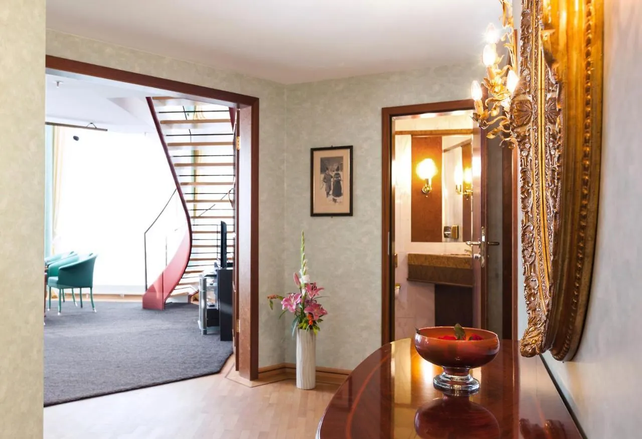 Living Hotel Grosser Kurfuerst Βερολίνο 4*,  Γερμανία