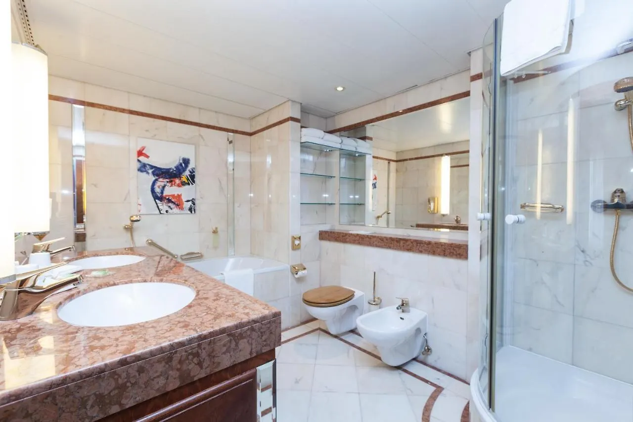 Living Hotel Grosser Kurfuerst Βερολίνο