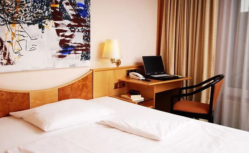 Living Hotel Grosser Kurfuerst Βερολίνο 4*,  Γερμανία