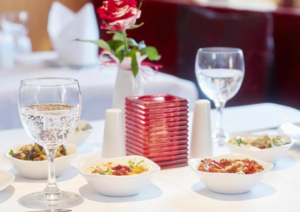 Living Hotel Grosser Kurfuerst Berlin 4*,